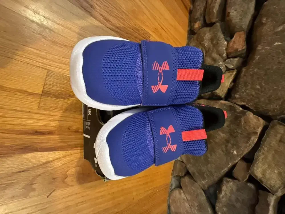 Under Armour Kids GINF Flash GLTR Preschool Running Shoes